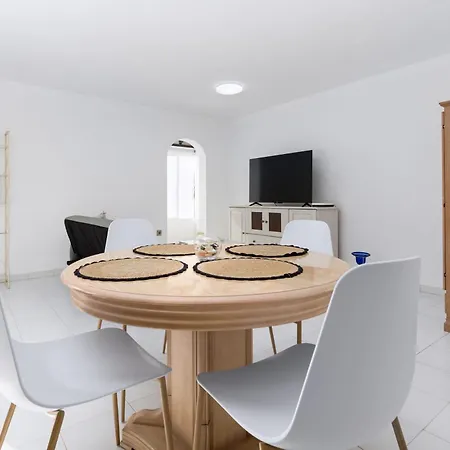 Home2book Stylish Coastal Apartment,