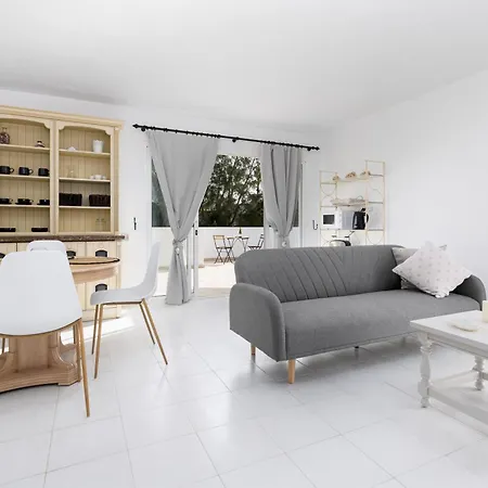 Home2book Stylish Coastal Apartment, Apartment *