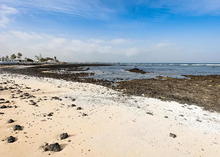 Apartment Home2book Stylish Coastal Apartment,